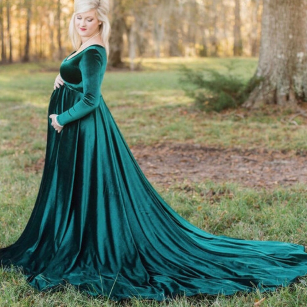 Gorgeous maternity dress